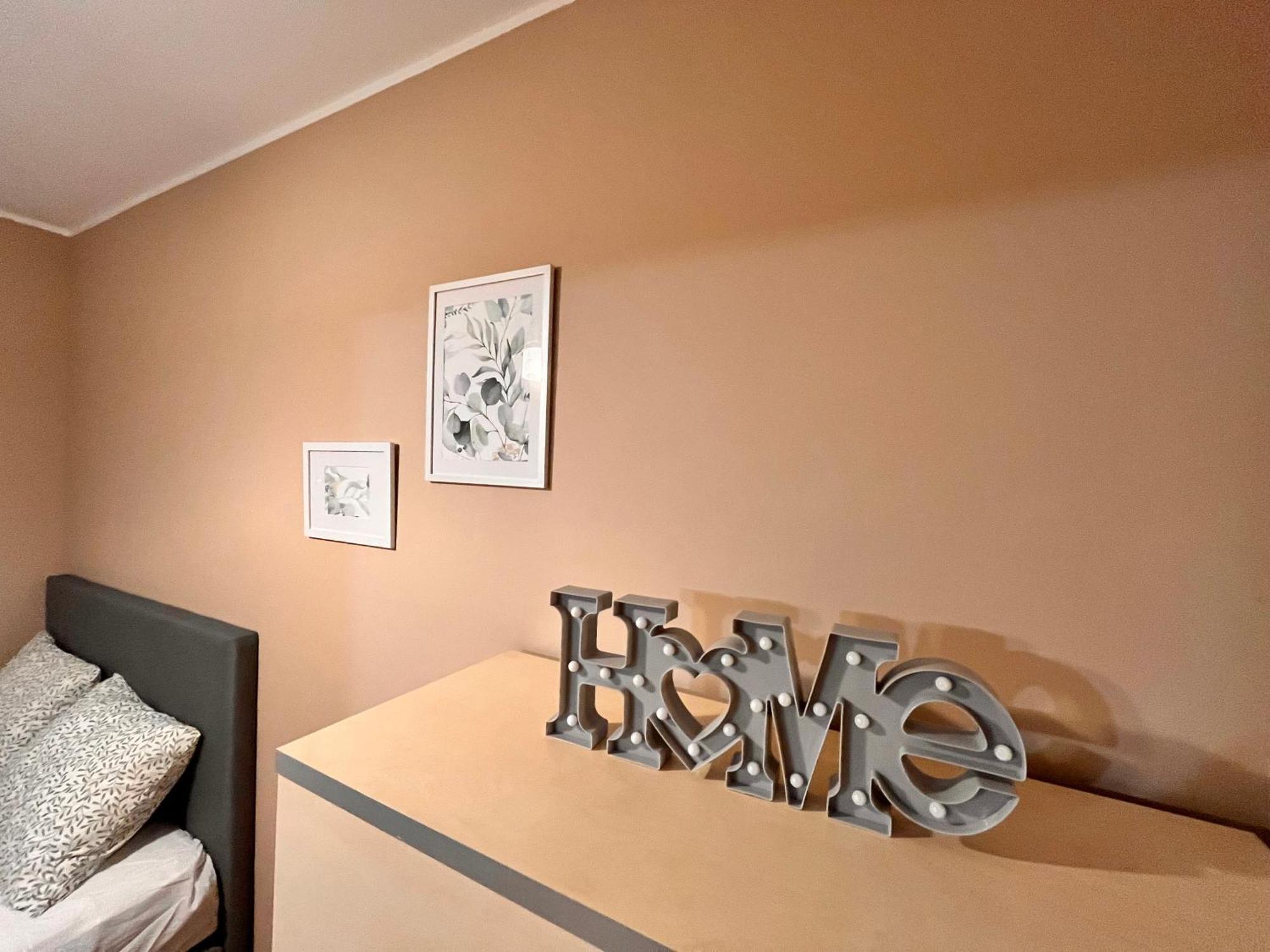 Apartament Roentgena 16 Przy Centrum Onkologii I Klinice Novum Varsovia Exterior foto