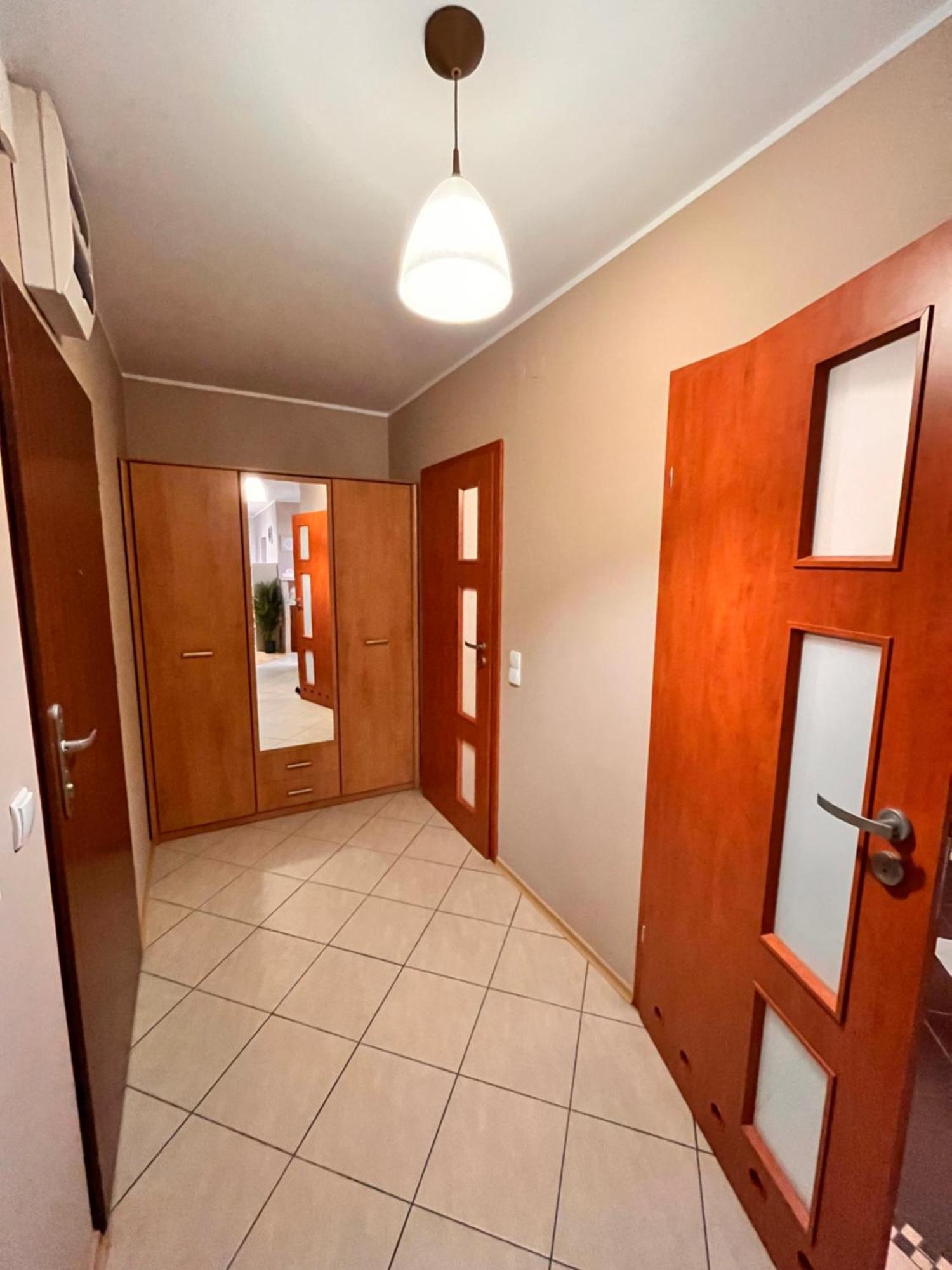 Apartament Roentgena 16 Przy Centrum Onkologii I Klinice Novum Varsovia Exterior foto