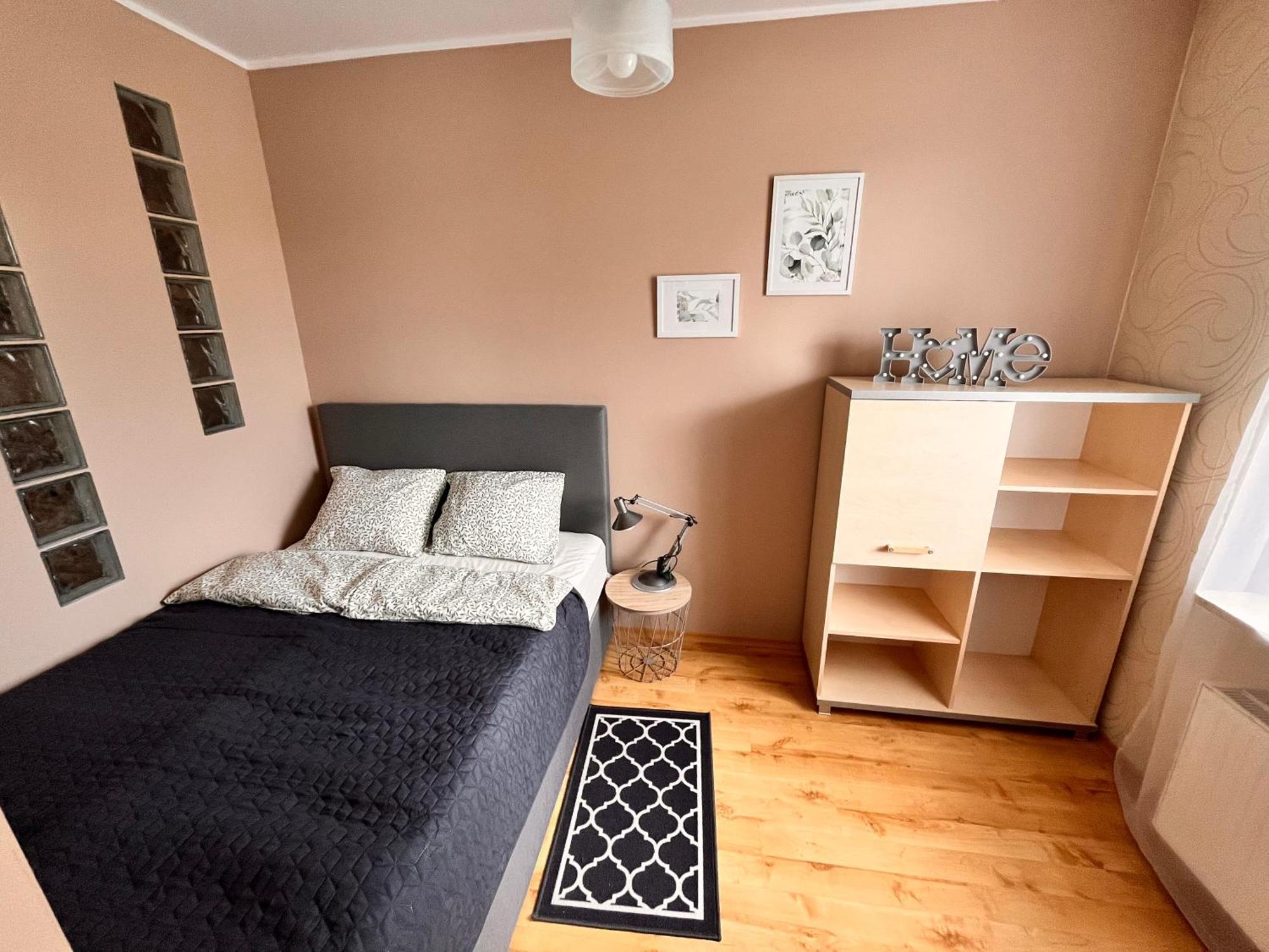 Apartament Roentgena 16 Przy Centrum Onkologii I Klinice Novum Varsovia Exterior foto