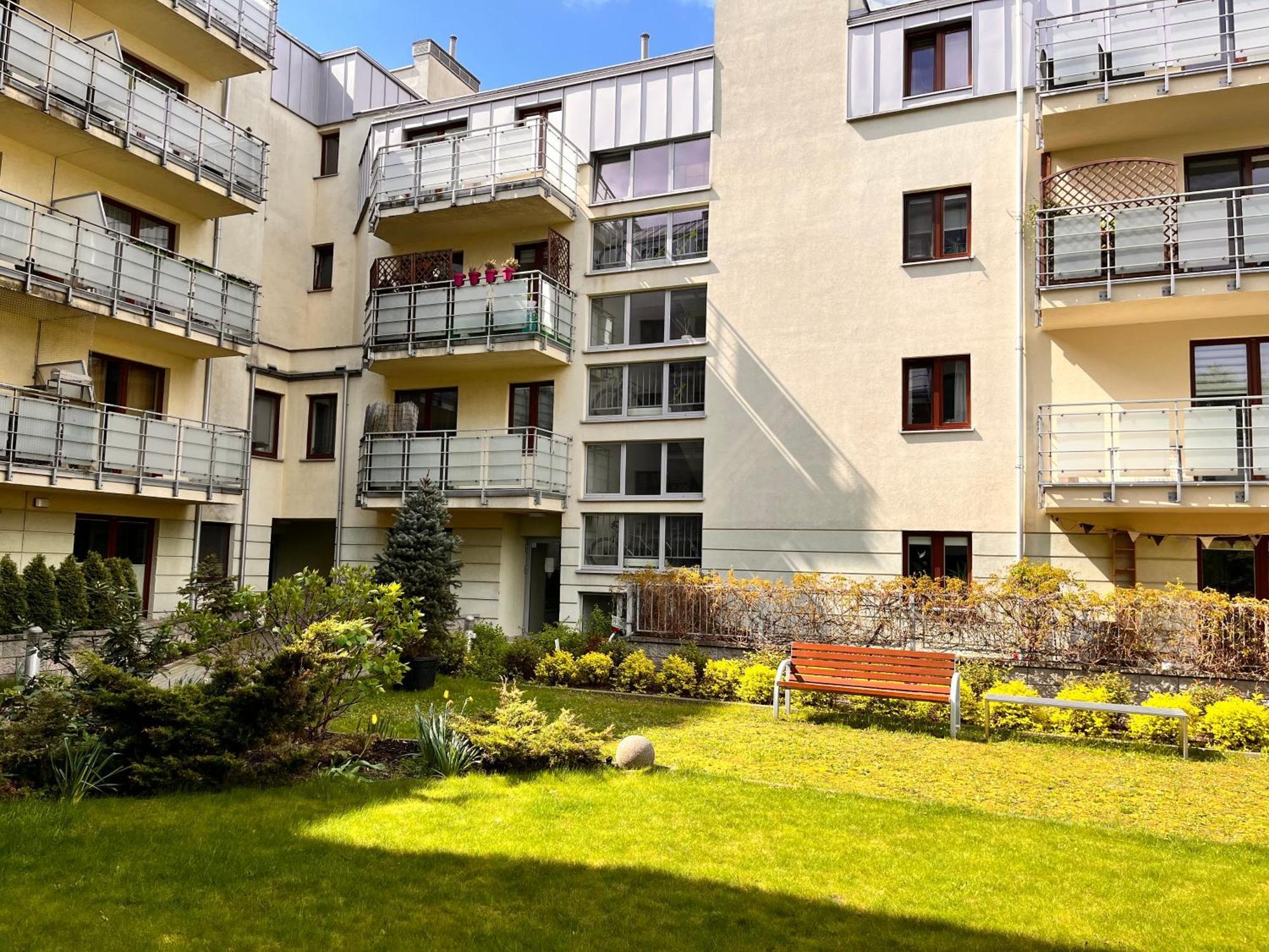 Apartament Roentgena 16 Przy Centrum Onkologii I Klinice Novum Varsovia Exterior foto